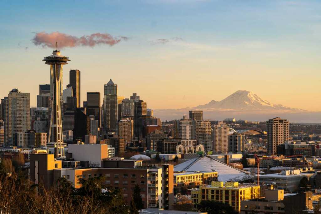 Seattle skyline with mountain in the background
