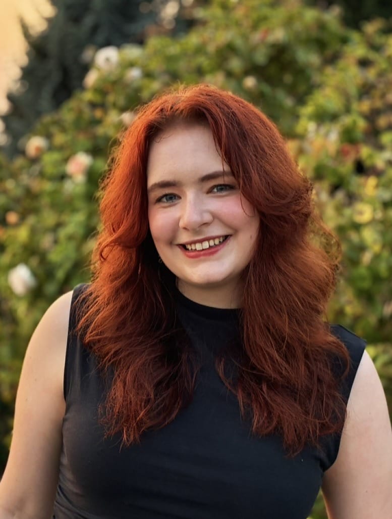 Grace Sheffield Headshot